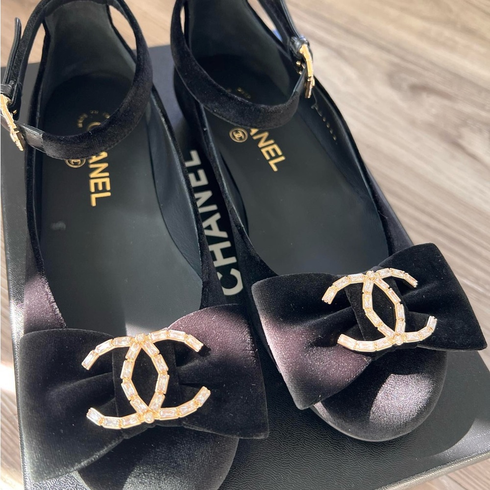 Chanel Velvet MaryJanes - Picture 3 of 6